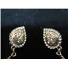 Image 2 : Dangle Earrings in Leaf Motif Clip-On Earrings 4.5"L