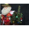 Image 8 : Santa in Straw Hat Carrying Tree & Presents Signed Joan Blankenfeld 2010 Hawaii 18"H
