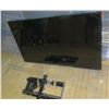 Image 1 : Sony Television 70" TV Model KDL-70R550A w/ Wall-Mounting Hardware
