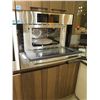 Image 2 : Bosch 30" Speed Oven Convection/Microwave, Stainless Steel, HBL5351UC/02