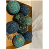 Image 1 : Christmas balls