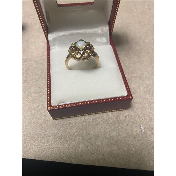 10K opal and ruby ring 3 grams