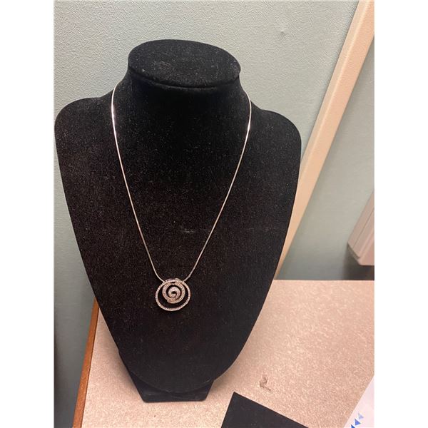 585 Diamond incrested white gold necklace 7 grams