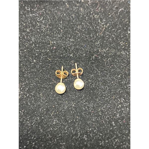 14K pearl earrings
