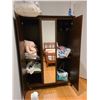 Image 8 : Wardrobe Cat C