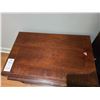 Image 8 : Night Table Cat C