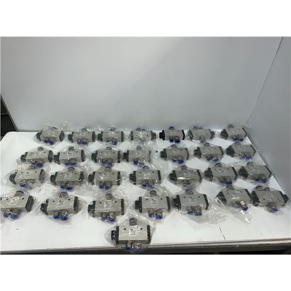 Lot of NEW Parker P2LCZ313PS Solenoid Spring Air Valves G3/8 3/2 AIR