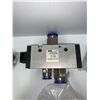 Image 2 : Lot of NEW Parker P2LCZ313PS Solenoid Spring Air Valves G3/8 3/2 AIR