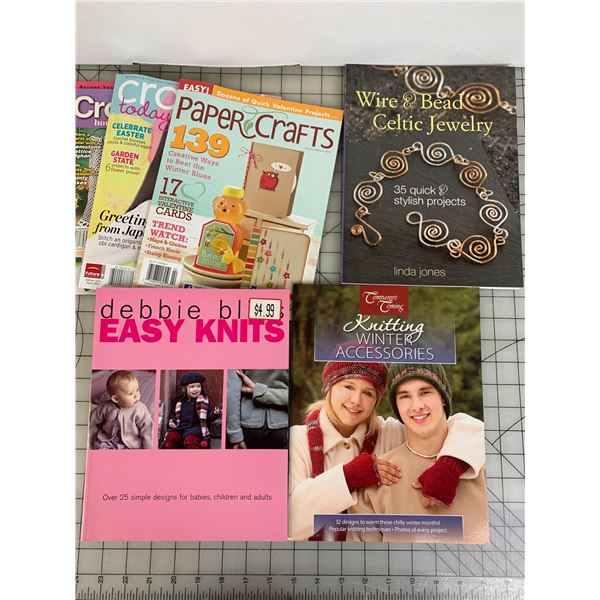 CRAFT BOOK LOT KNITTING WIRE AND BEAD CROCHET