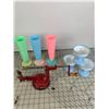 Image 1 : APPLE PEELER AND VINTAGE SUNDAE AND ICE CREAM FLOAT CUPS