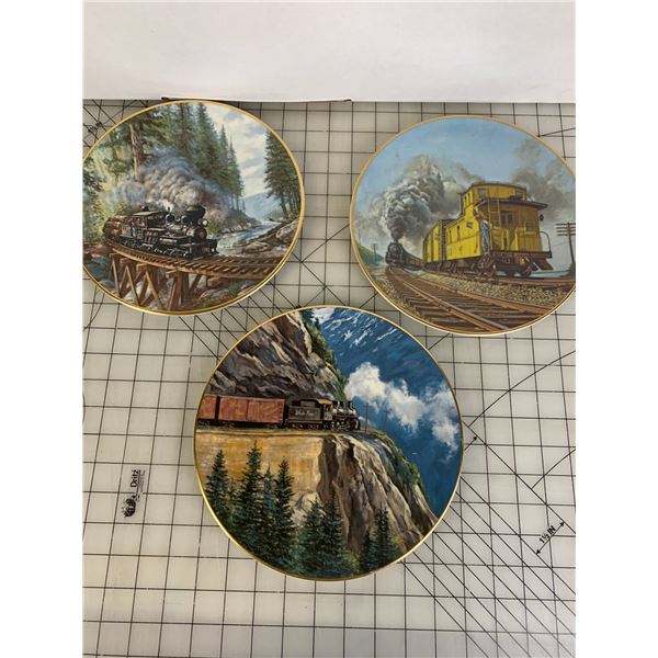 LOT OF COLLECTIBLE TRAIN PLATES
