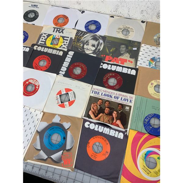 LOT OF 25 45 RPM RECORDS JOHNIE RAY JERRY LEE LEWIS AND MORE