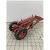 Image 3 : VINTAGE IH FARMALL MCCORMICK TOY TRACTOR