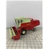 Image 2 : VINTAGE INTERNATIONAL HARVESTER COMBINE TOY