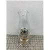 Image 3 : ANTIQUE COAL OIL LAMP