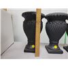 Image 2 : 3 small black Grecian planters