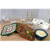 Image 1 : Miscelaneous Lot (Candle Holders, Toothbrush Holder, Potholders)