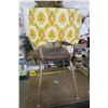 Image 4 : Retro Chair Vinyl and Floral Pattern