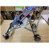 Image 7 : Lightweight folding Cosco stroller