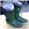 Image 1 : Insulated Rubber Boots - Size 12 - Green