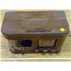 Image 1 : Vintage Wood Framed Radio