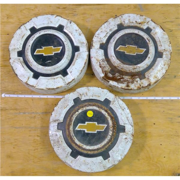 3 x Chevrolet Hubcaps