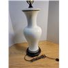 Image 4 : Table lamp with shade 29"