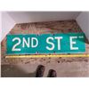 Image 1 : street sign 2nd Street East