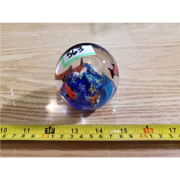 Murano style glass fish aquarium paperweight