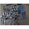 Image 3 : 34 Silver Plate cutlery and 2 utensils