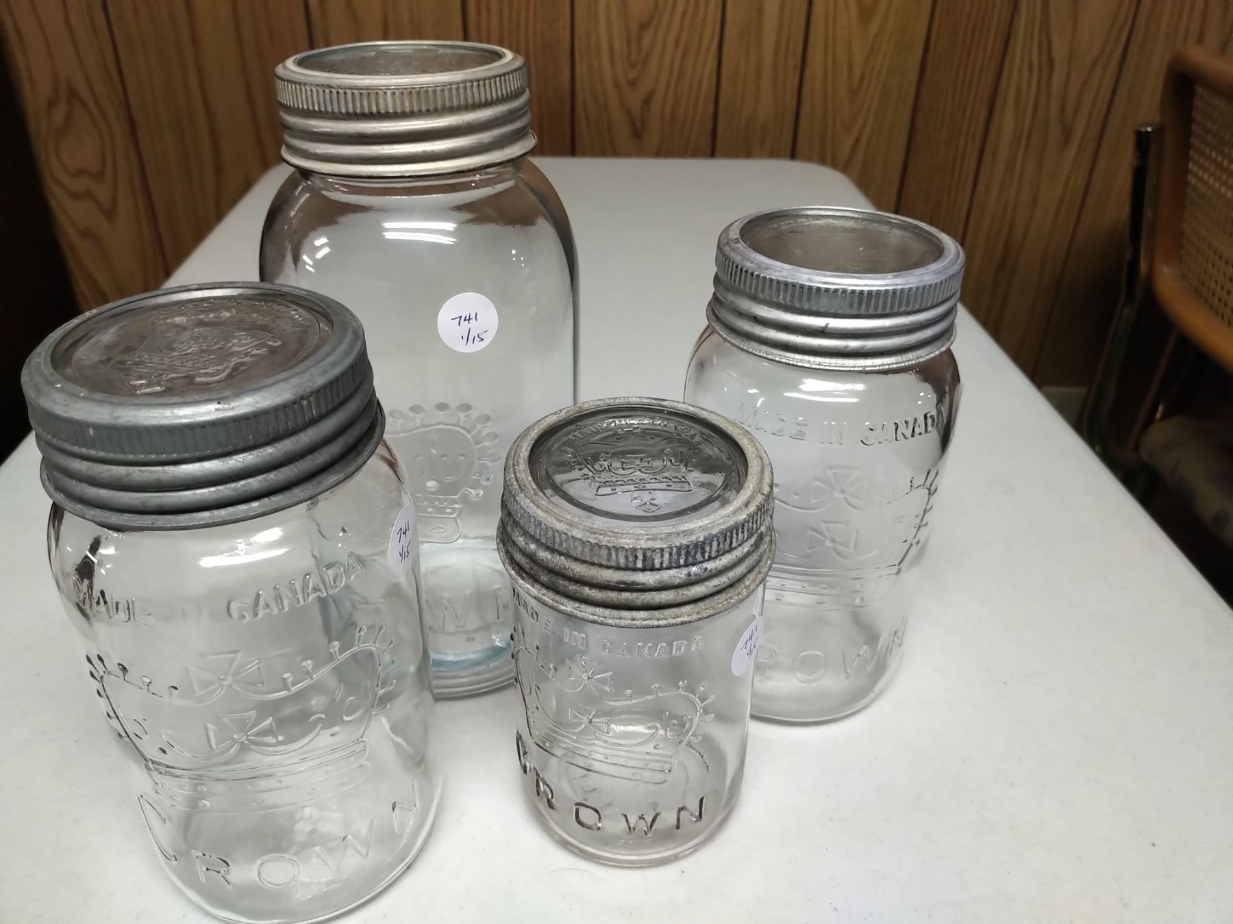 Set of 4 Crown canning jars with Crown lids different sizes