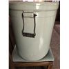 Image 4 : 10 imperial gallon Medalta crock - no cracks or chips