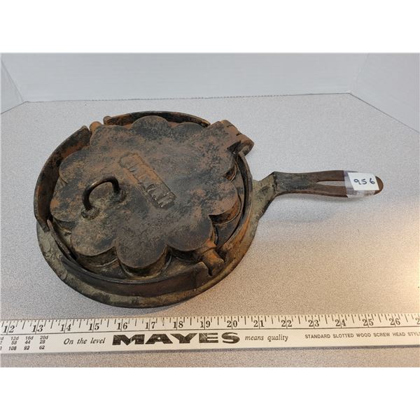 H. W. Reimer cast iron 5 heart stovetop waffle iton - heavy, cast