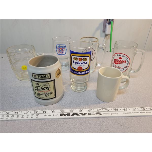 Mix lot of mugs Labatt's
