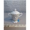 Image 1 : 106. Fenton Milk glass sugar with lid, Rose Bowl pattern