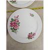 Image 2 : 4 Wildrose dinner plates - made by K's