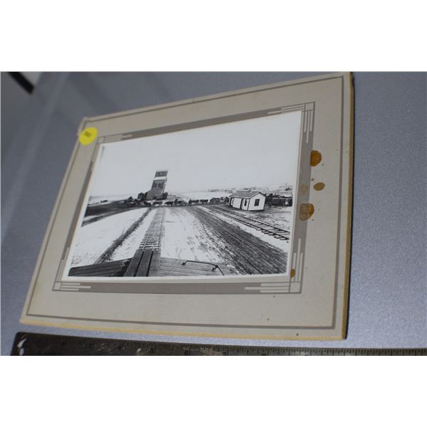 Sask. Elevator Cabinet Card - Watson ?