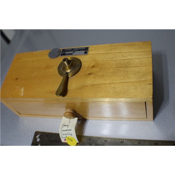 Troemer Travelling Antique Scales