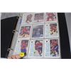 Image 1 : Binder of Hockey Cards