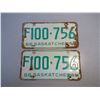 Image 2 : 2 1966 White/Green Matching Saskatchewan License Plates