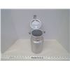 Image 3 : 2 Aluminum Milk Canisters, 1/2 Pint, 1 Pint
