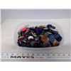 Image 2 : Plastic Tub of Assorted Buttons