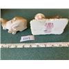 Image 1 : LOT OF 2 SITTING CAT CLOCK, MADE IN CHINA. TRINKET TEDDY BEAR BOX “VICTORIA & BEN TINY TREASURES”  B