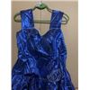 Image 2 : VINTAGE SIZE 10 HIGH/LOW HEM SATIN 3/4LENGTH DRESS