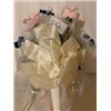 Image 2 : VINTAGE SATIN HOMEMADE BOUQUET