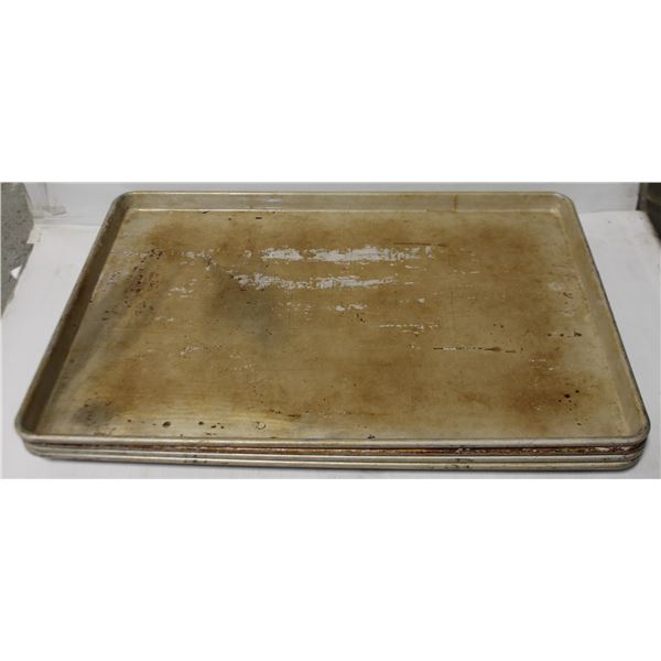 LOT OF 4 FULL SIZE BUN PANS