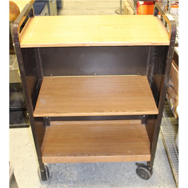 3 TIER SERVICE UTILITY SHELF ON CASTORS