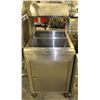 Image 1 : BREADING STATION ON CASTORS