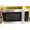 Image 1 : HAMILTON BEACH MICROWAVE *TESTED AND WORKING*