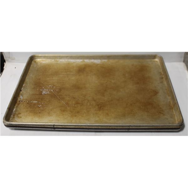 LOT OF 4 FULL SIZE BUN PANS